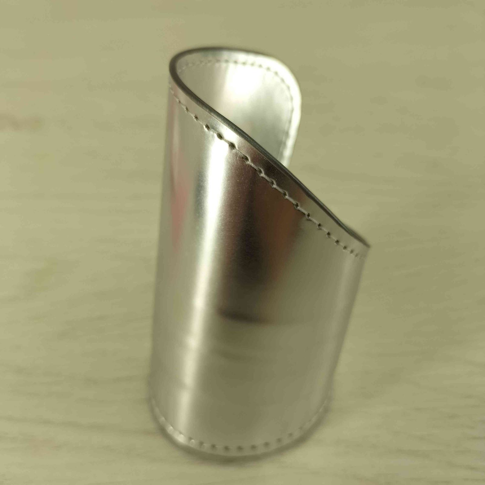 エムエムシックスメゾンマルジェラ MM 6 Maison Margiela サイドロゴ スナップブレスレット レディース 表記無