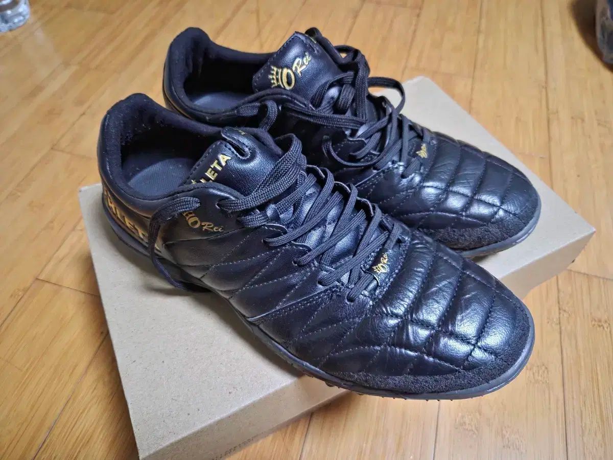 アスレタ オーヘイ サッカーシューズ 260