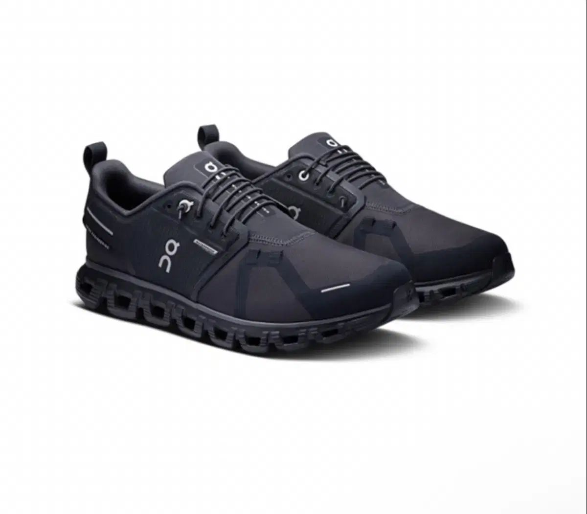 オン ランニング クラウド6 防水モデル 245