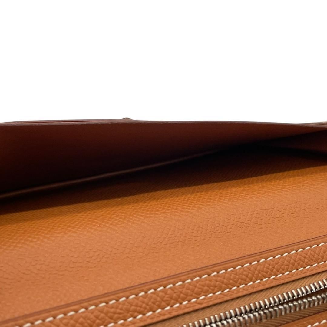 二つ折り長財布