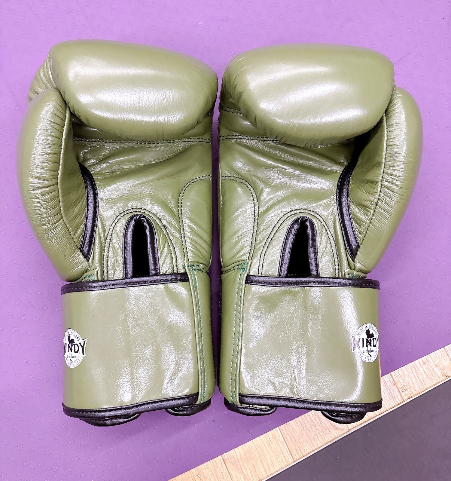 グローブ本革製 BGVH