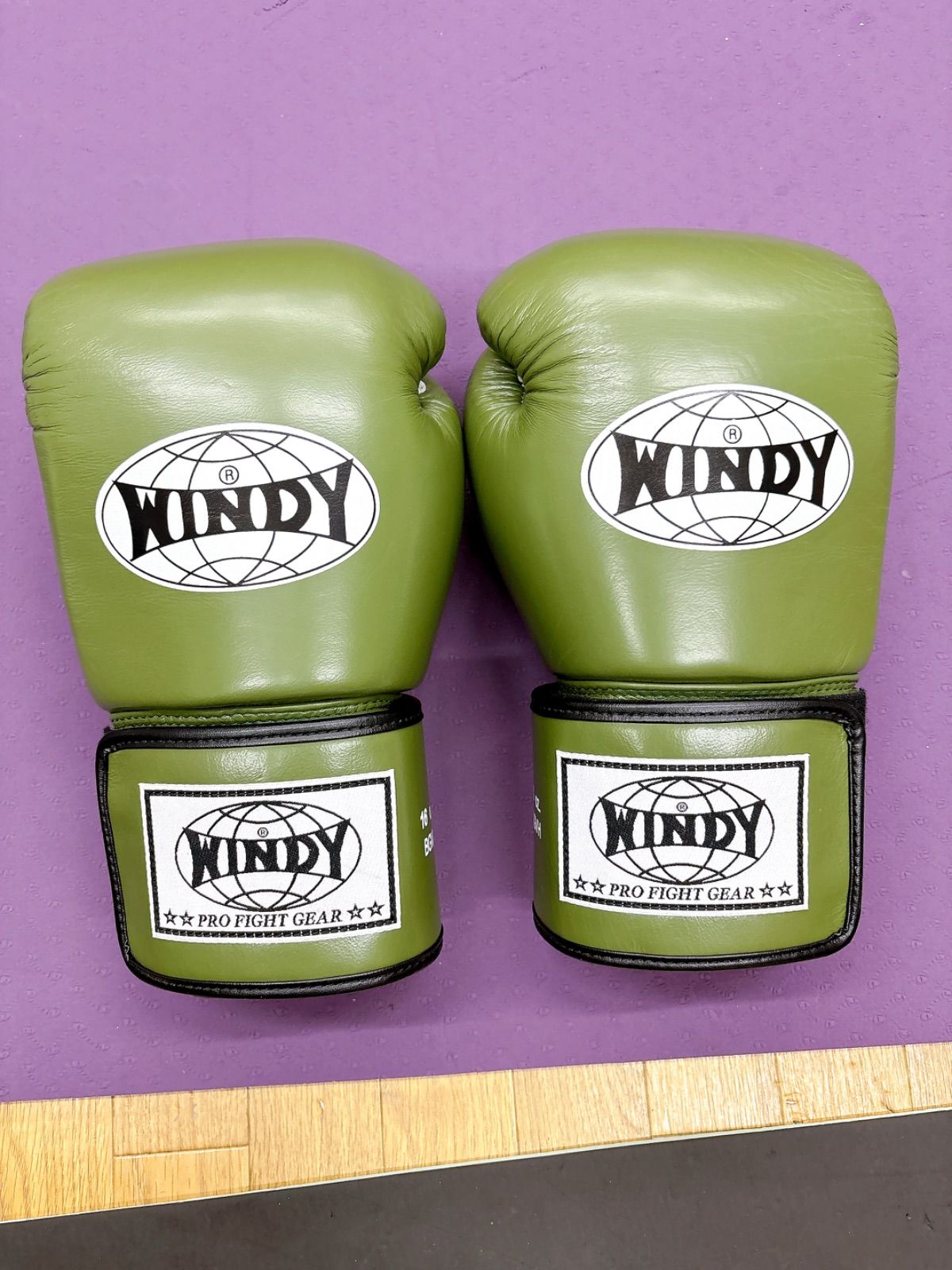 WINDY ウィンディ キックボクシング グローブ本革製 BGVH Green Olive オリーブグリーン サイズ 16オンス