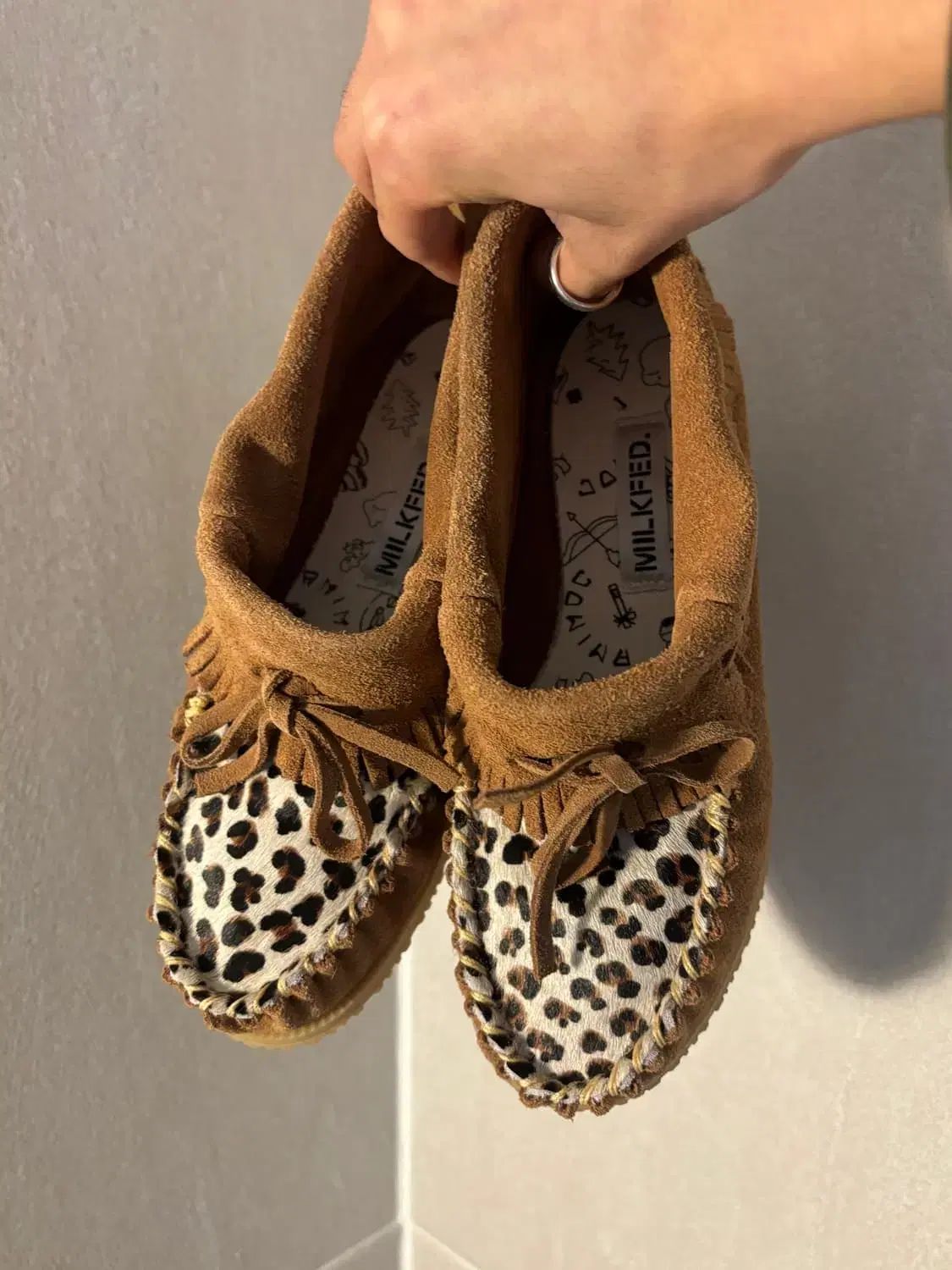Amimoc milkfed ヒョウ柄 レオパード モカシンシューズ