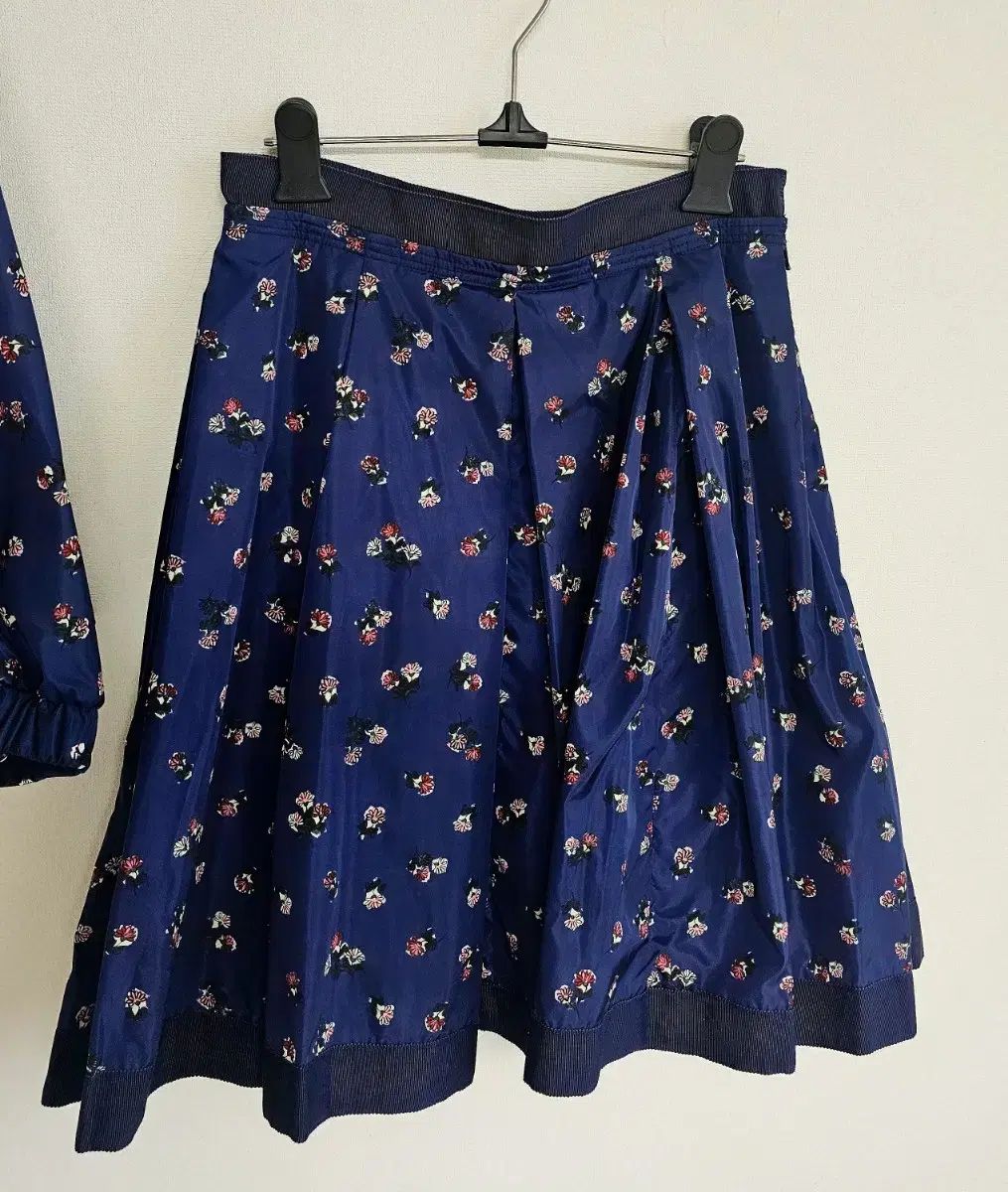 ブランド モンクレール オート あんさんぶるスターズ あんスタ スカート