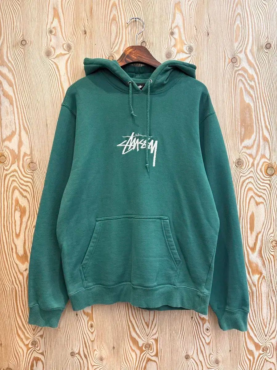 STUSSY ストック 刺繍 ロゴ フーディー グリーン