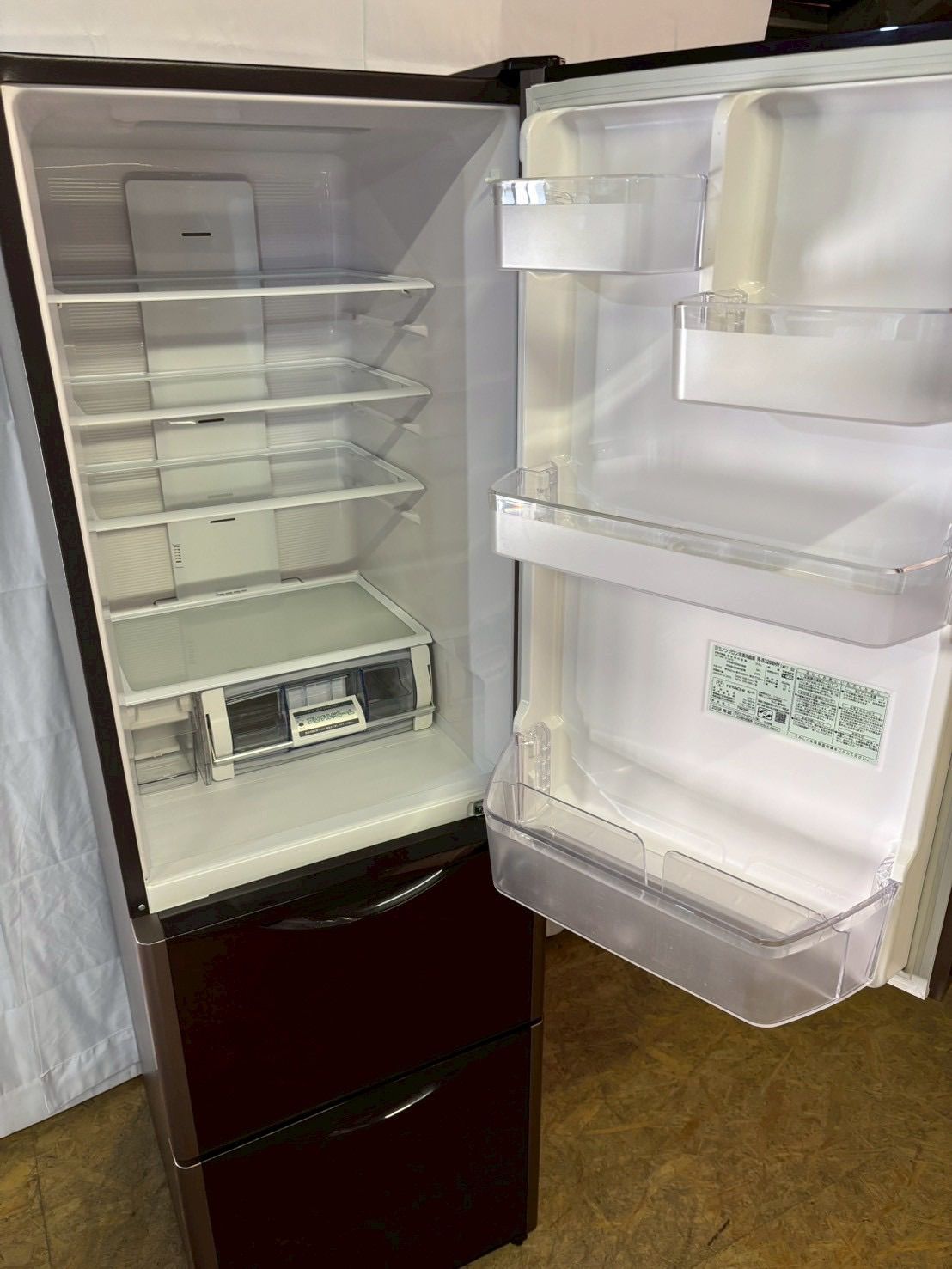 日立 3ドア冷蔵庫 R-S3200HV 2018年製315L 右開き - メルカリ