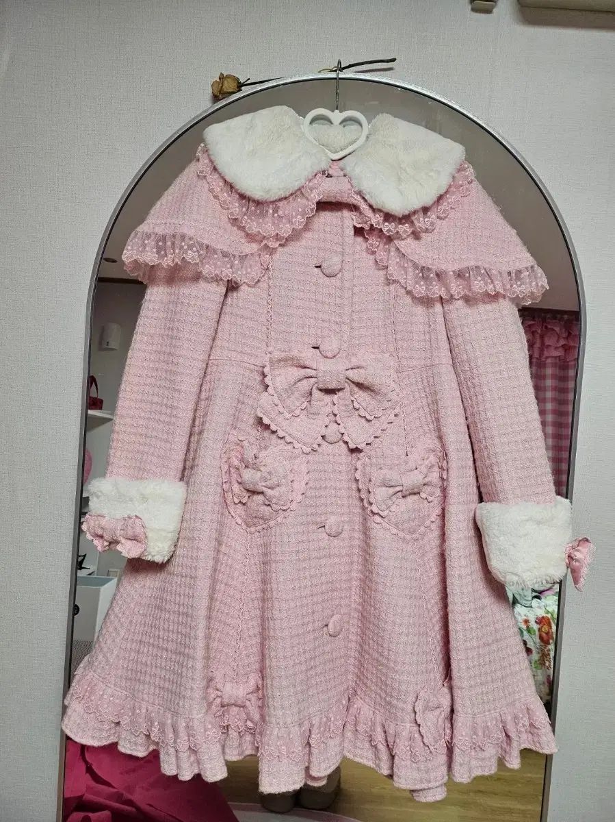 エンジェリックプリティ ドラマティック コート ボネット