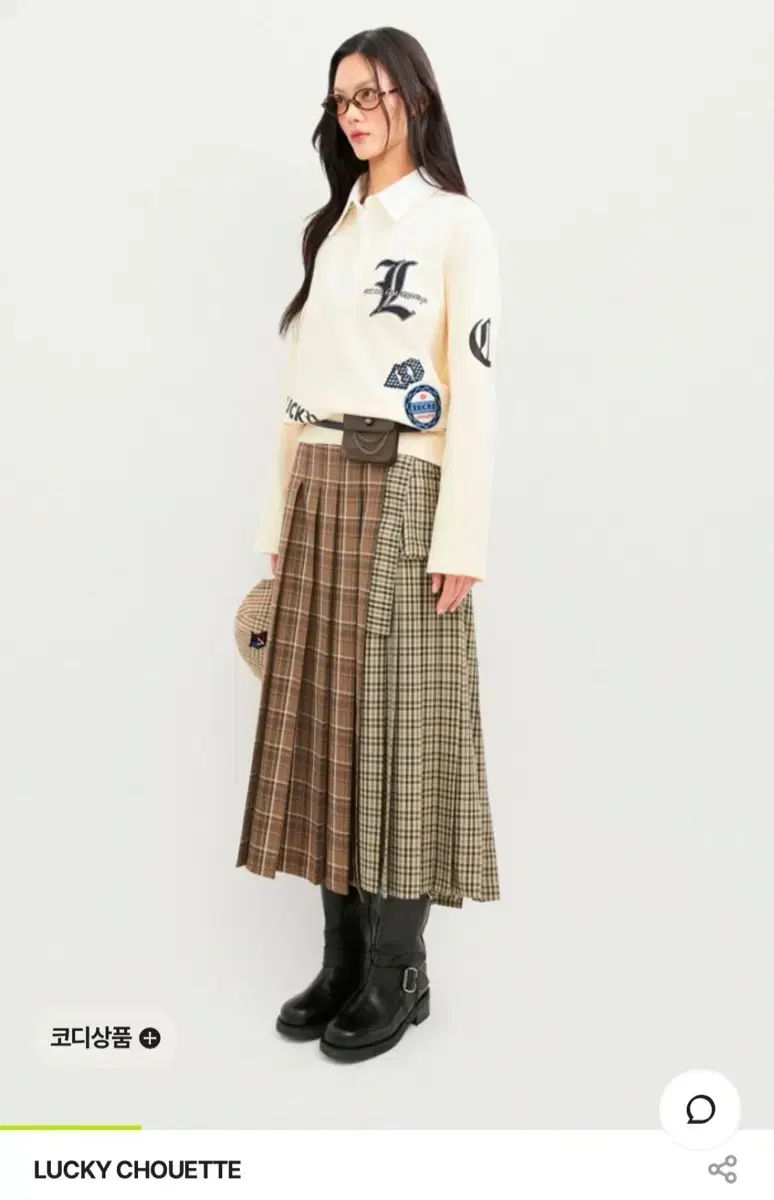 ラッキーシュエトゥ ワッペン装飾 Tシャツ