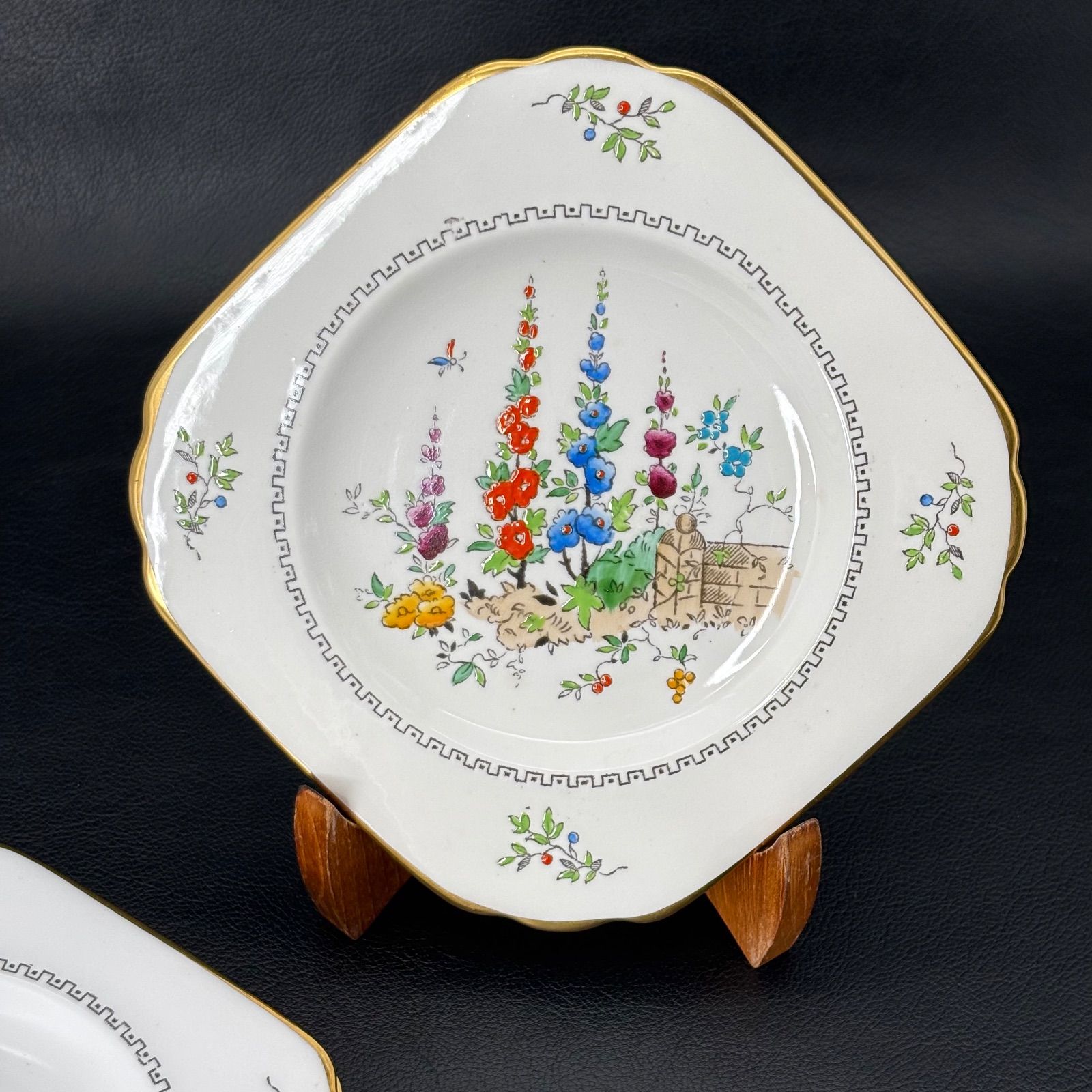 TUSCAN社 スタッフォードシャー