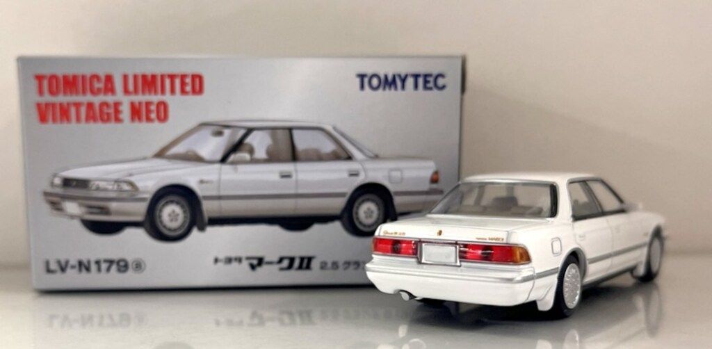 トミーテック TOMICA LIMITED VINTAGE NEO トヨタ マークII 2.5