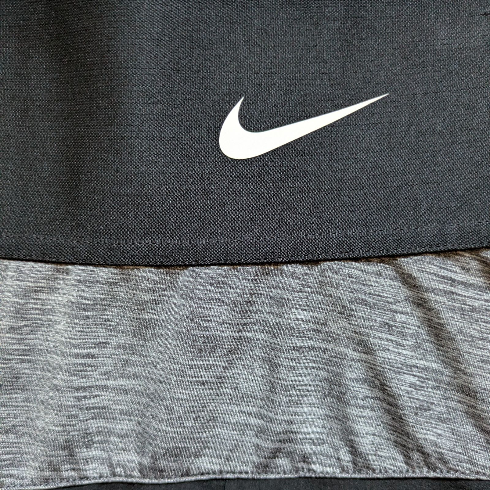 ナイキ　テニスウェア　黒柄スコート　US-Sサイズ　新品 NIKE ナイキ テニス ウェア スコート Sサイズ（М寄り）中古品 黒 蛍光