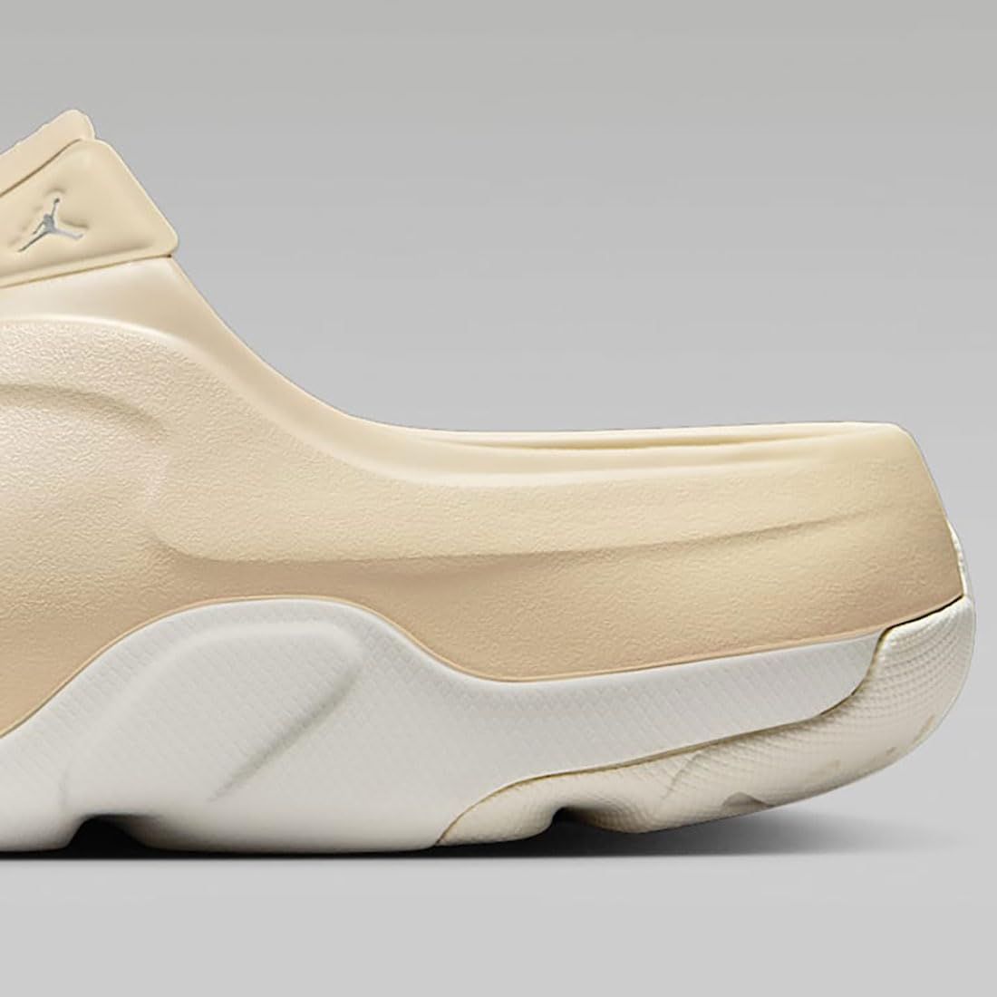  ナイキ ジョーダン ローム JORDAN ROAM ラタン セイル ペールアイボリー ブラック FQ 0227 201 25 0 cm トレイルランニングシューズ アウトドアシューズ