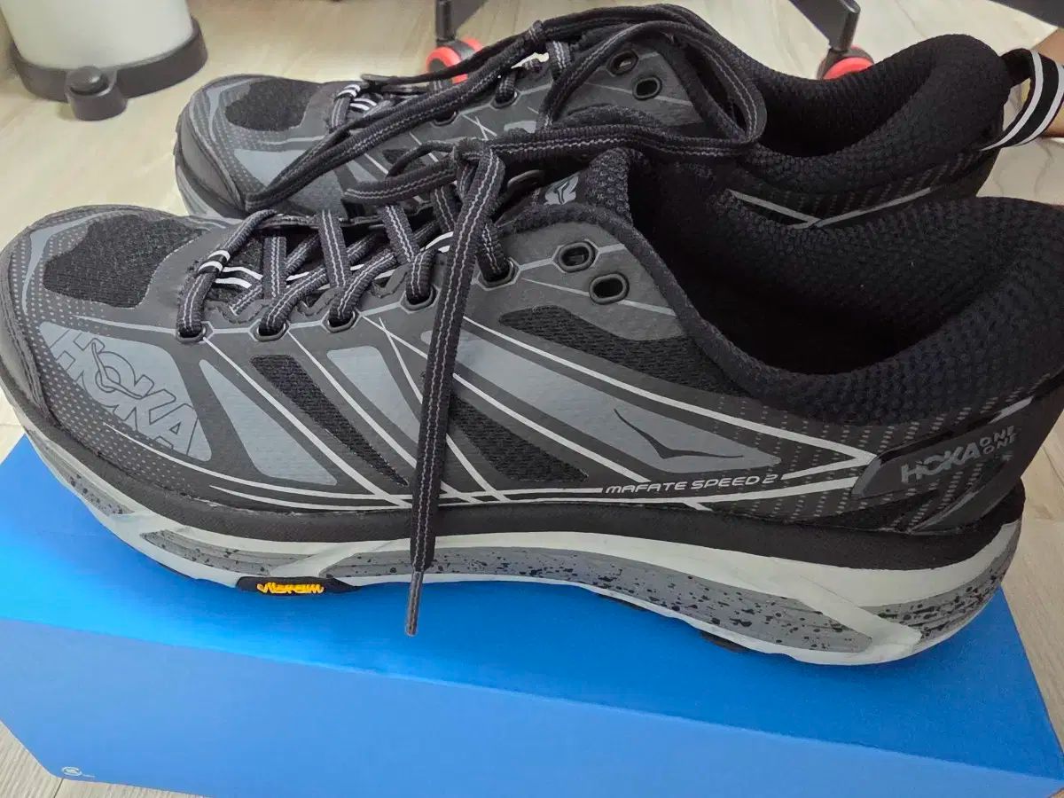 275 ホカ オネオネ マファテ スピード2