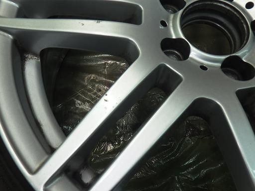 ピレリ アイスアシンメトリコ