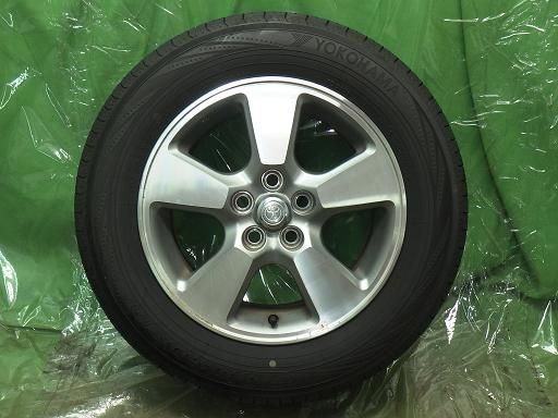 ウィッシュ 15インチ ヨコハマ ブルーアース