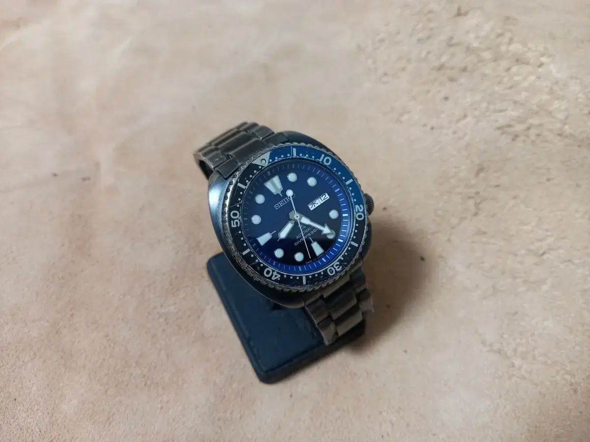 ブルーブラック