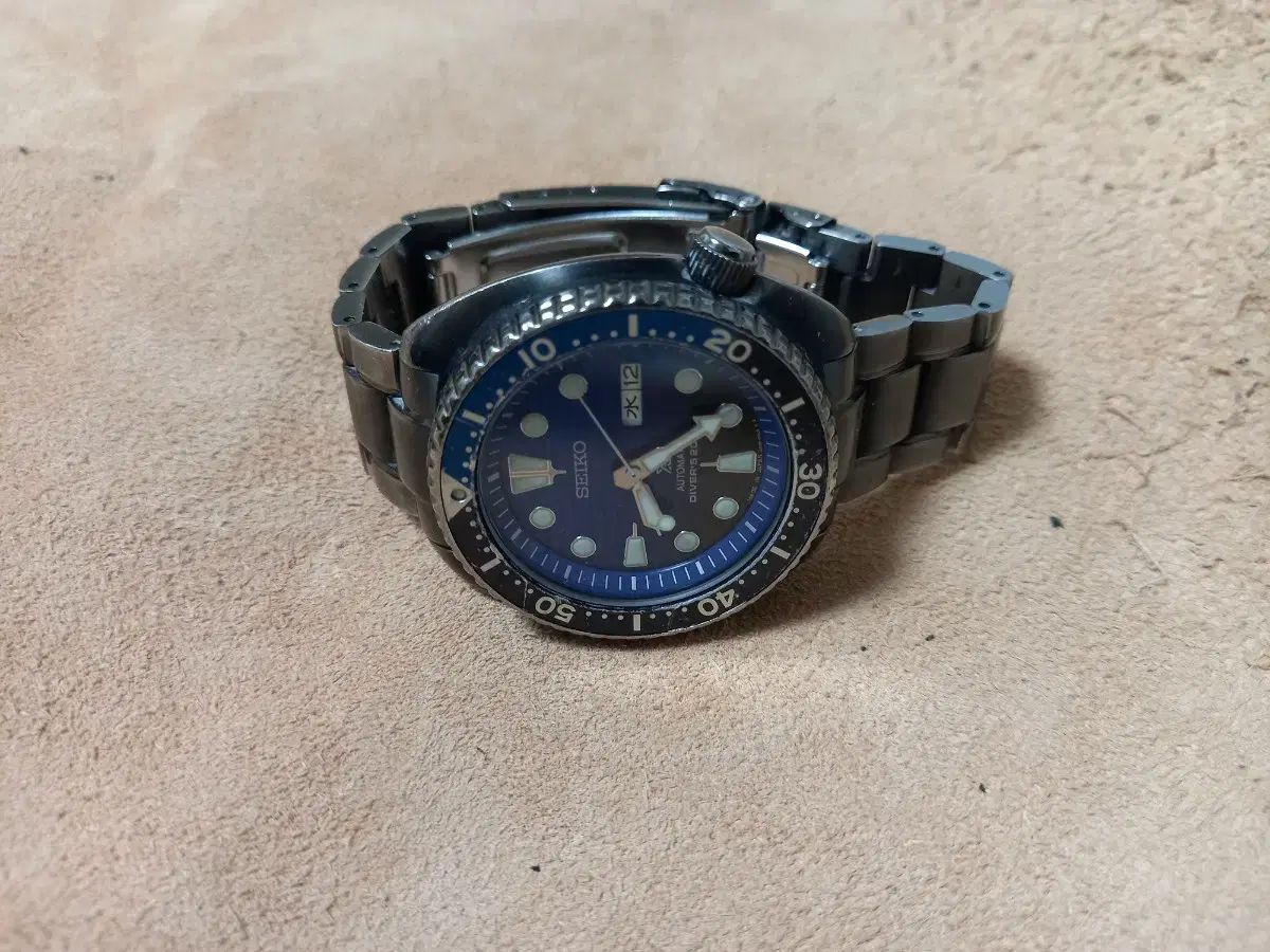 時計 ブルーブラック