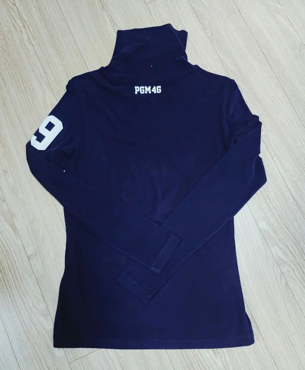  マスターバニーエディション 起毛 Tシャツと パーリーゲイツ ハイネックTシャツ その他 レディースウェア