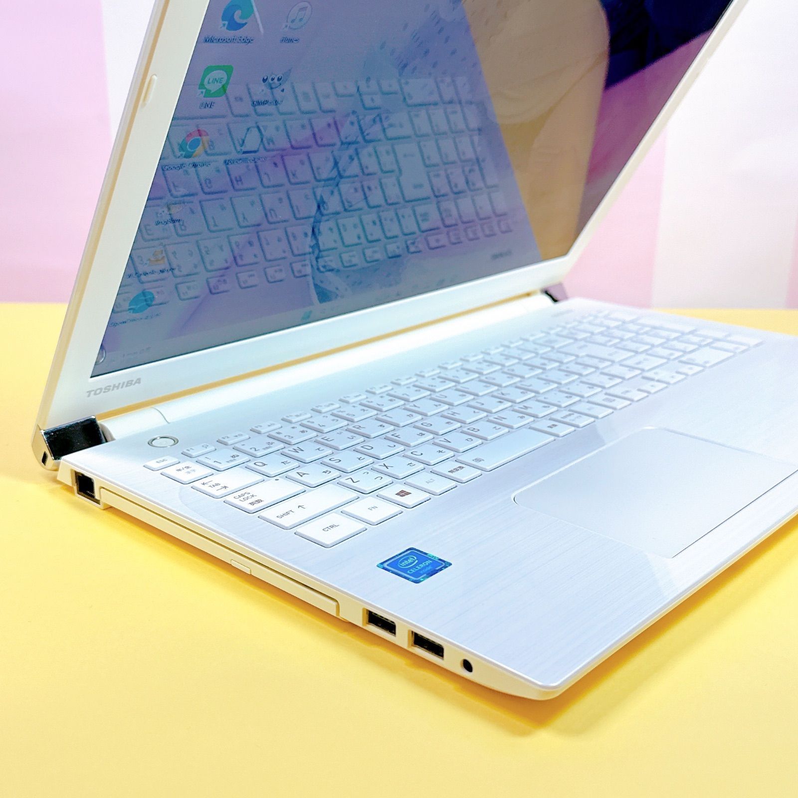 販売済み Windows11⭐️新品SSDで爆速‼️8GB 電源ONですぐ使える薄型