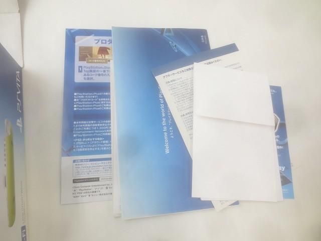  品 ゲーム PS Vita 本体 PCH 2000 ライムグリーン ホワイト 動作品 き 本体(Nintendo Switch) Nintendo Switch