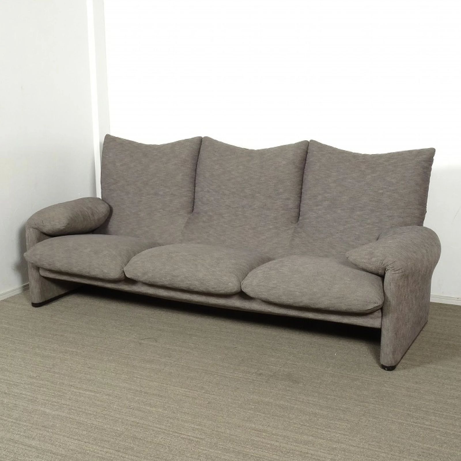 ◾︎SELUNO◾︎ 【展示良品】Cassina カッシーナ 675 MARALUNGA