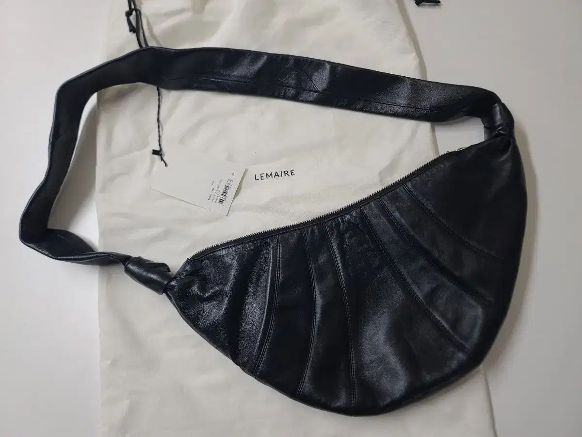 ルメール クルーアソン ブラック Mサイズ