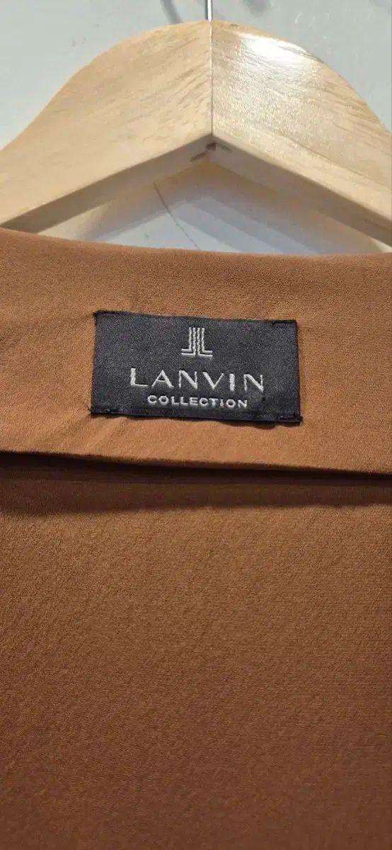 LANVIN