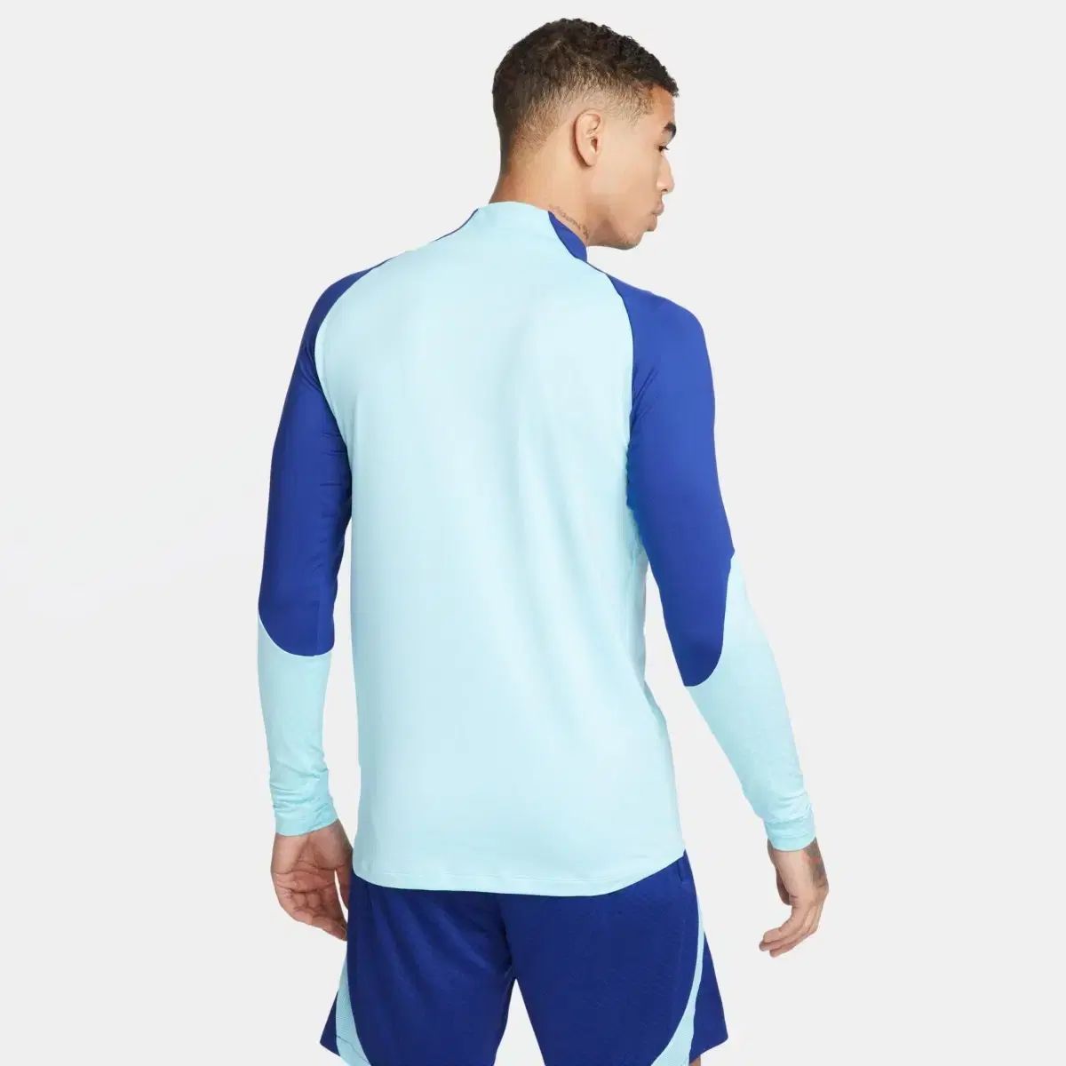 「新品未使用」アトレティコマドリード22-23 ドリルトップXL 22-23 アトレティコ・マドリード ストライク ドリルトップ スカイ