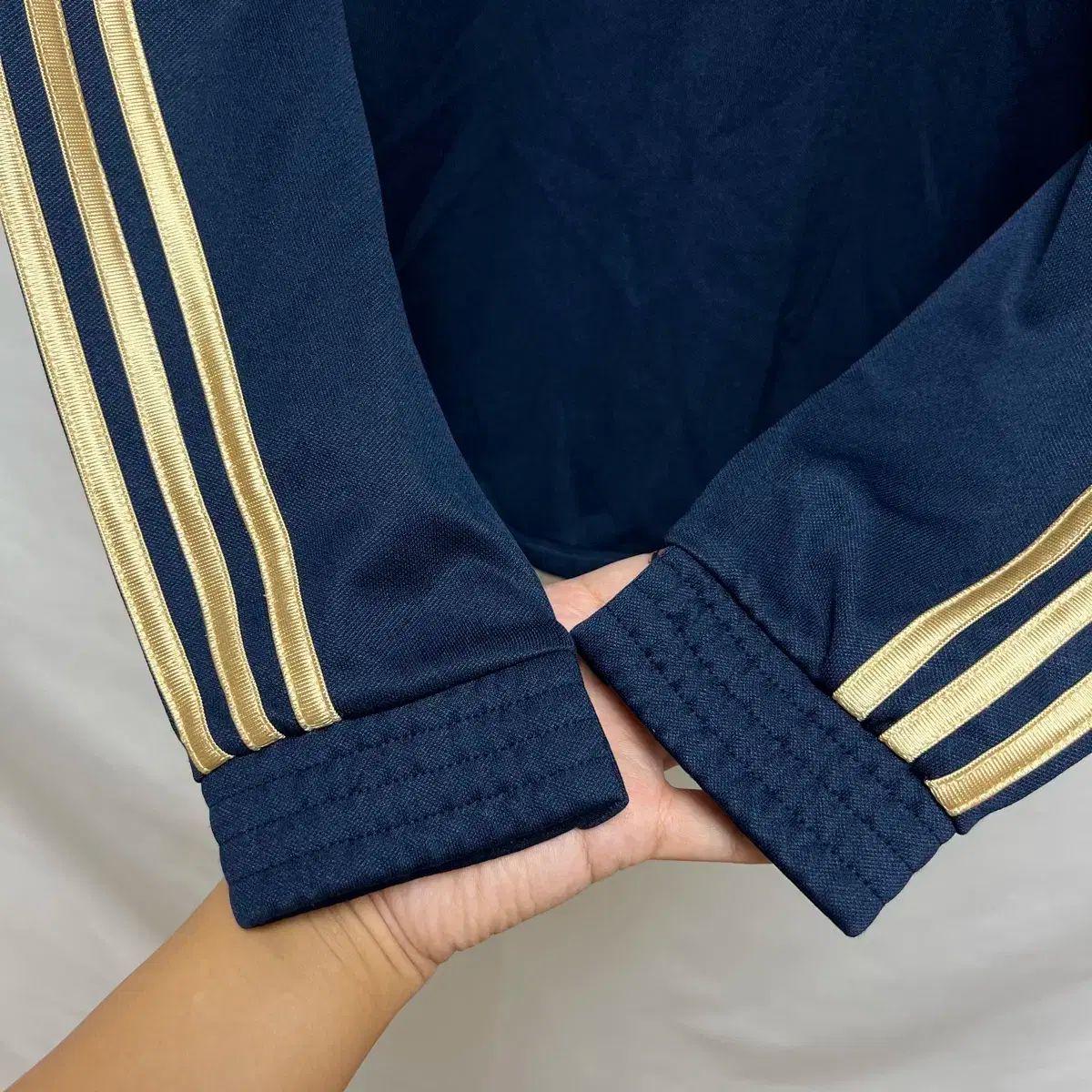 アディダス チェルシー