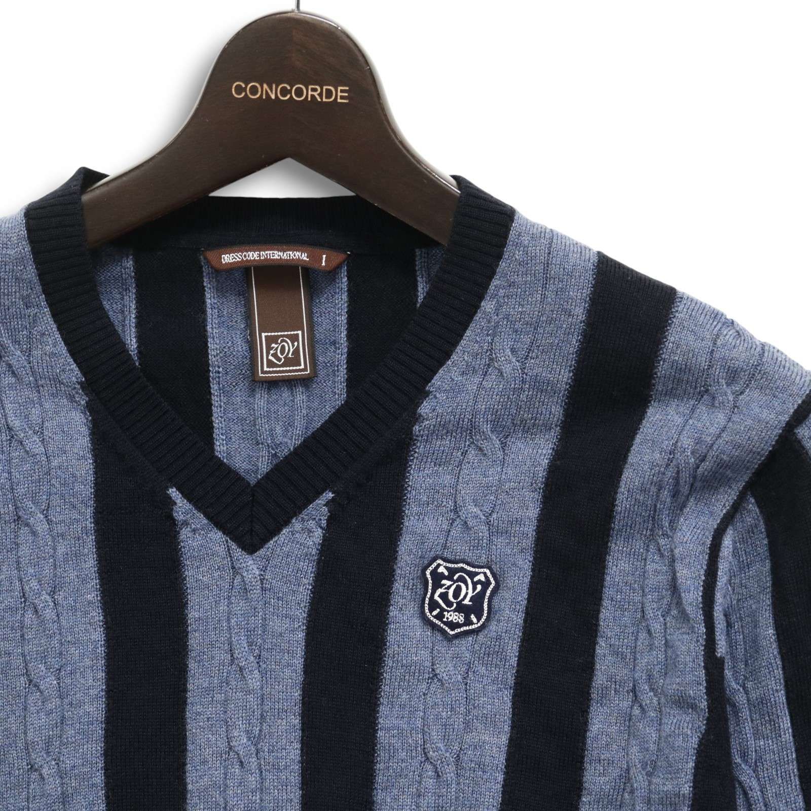 ZOY ゾーイ ゴルフ 秋冬 ウール100％☆ ロゴワッペン ストライプ V