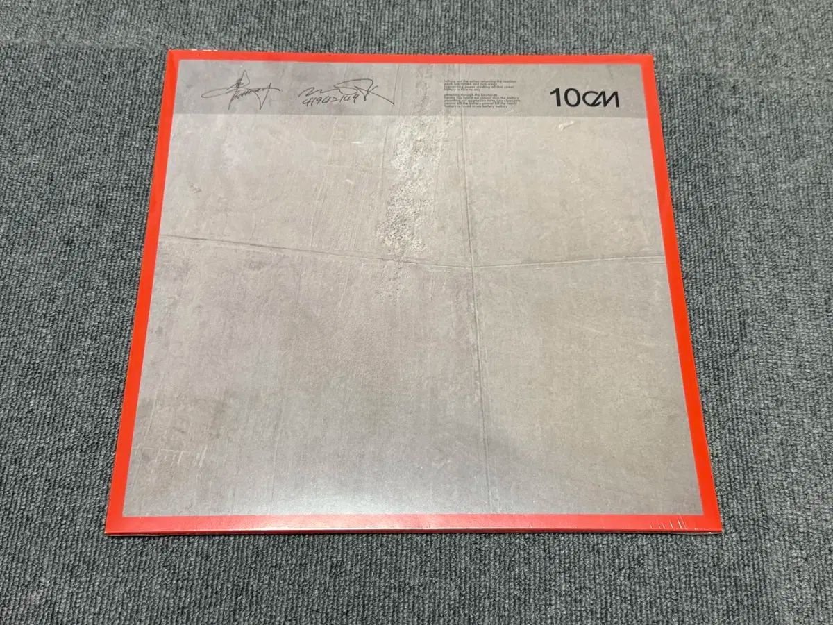 10 CM ー The First EP LP