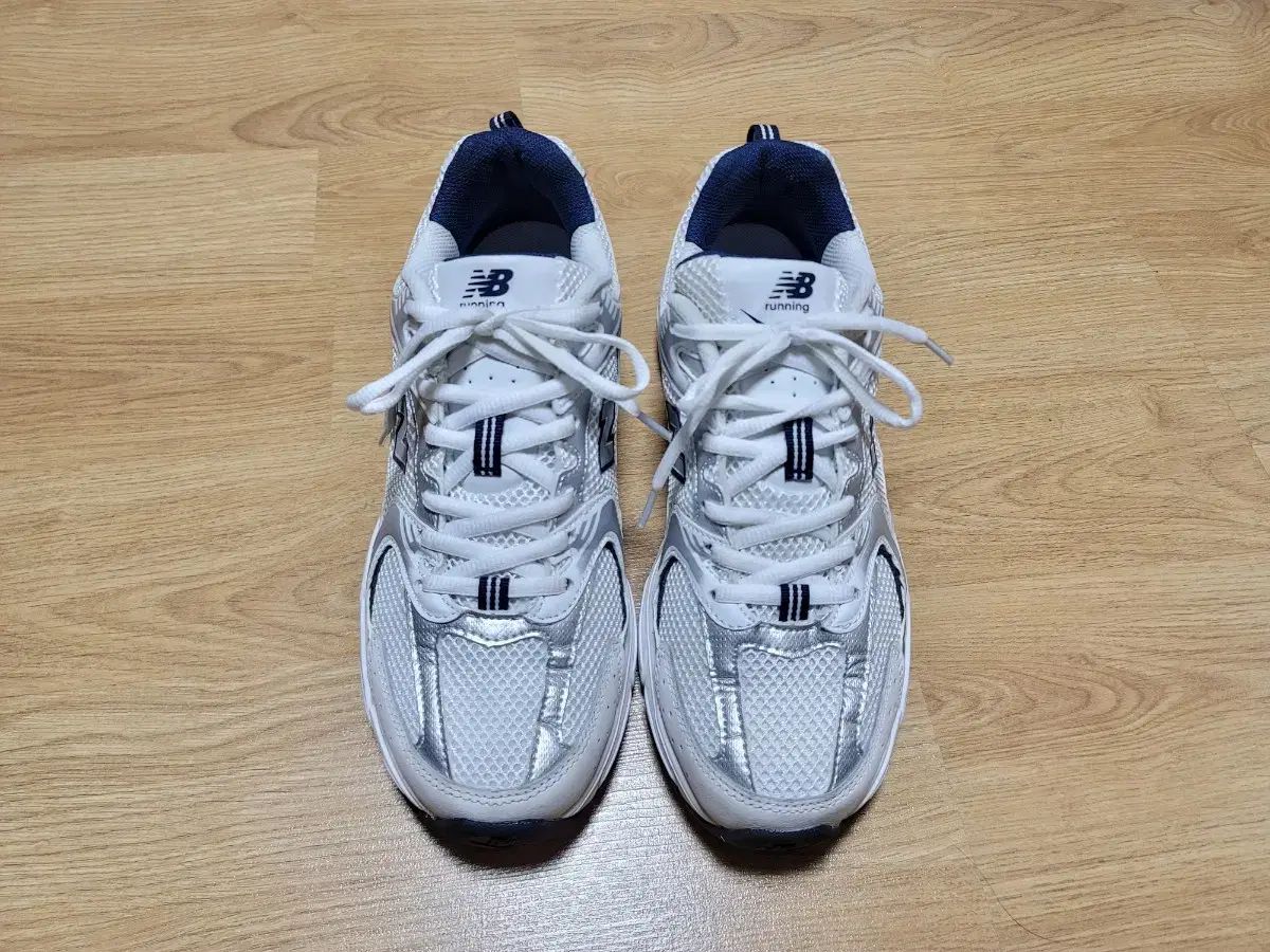 ニューバランス 530 白 シルバー 280