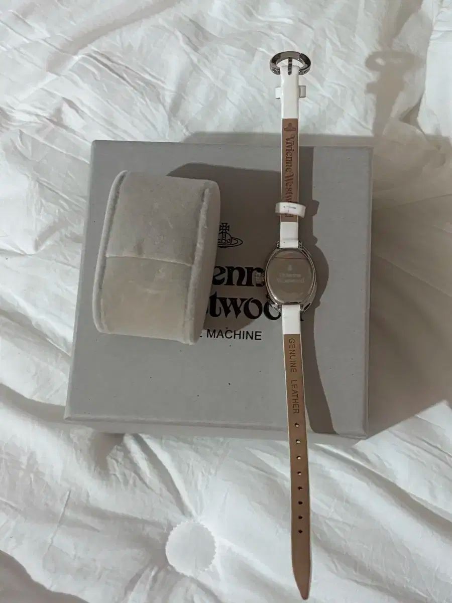 VIVIENNE WESTWOOD メダル Medal 時計