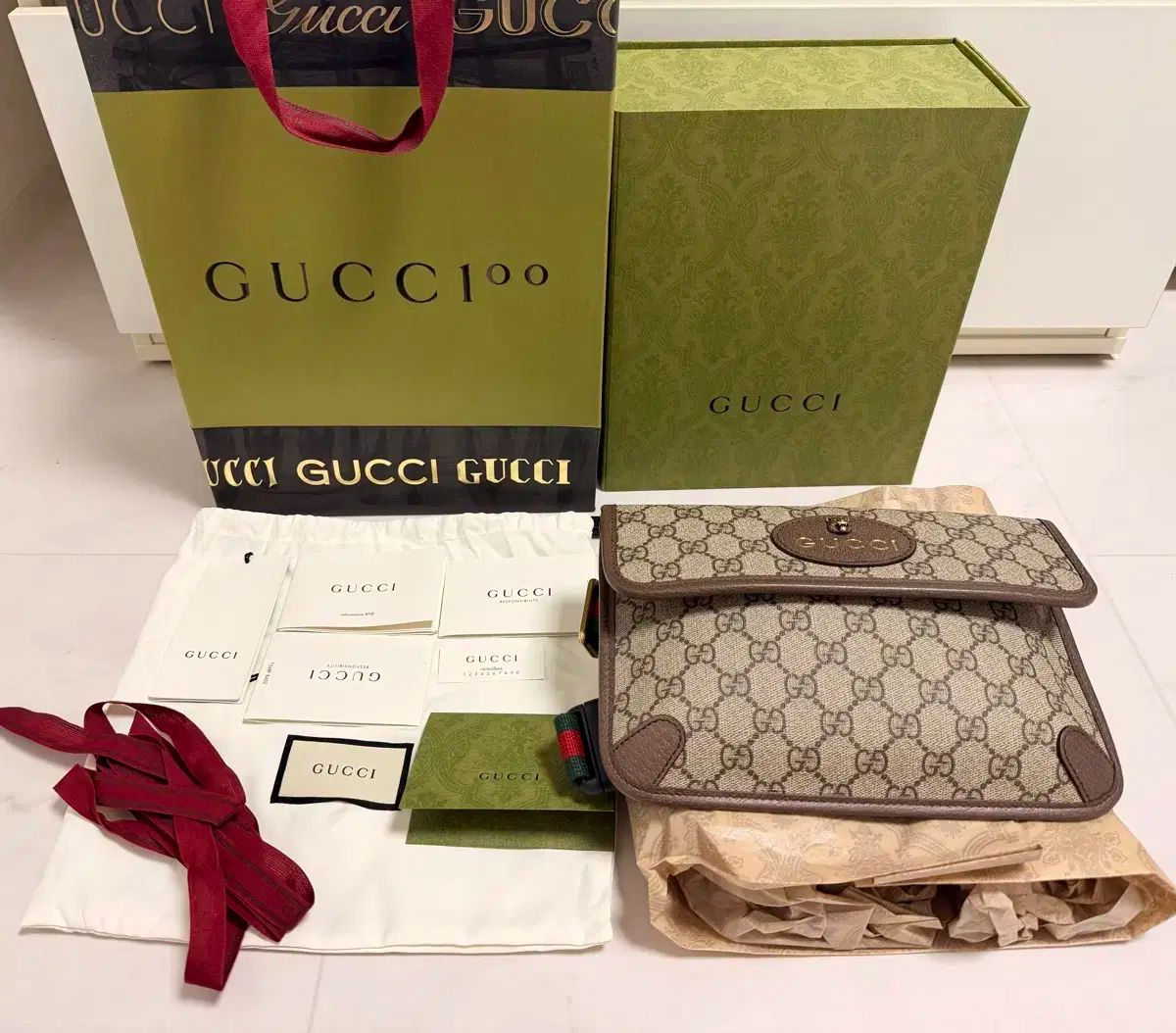 グッチ ヒップバッグ NEOヴィンテージ GG Supreme ベルトバッグ 493930