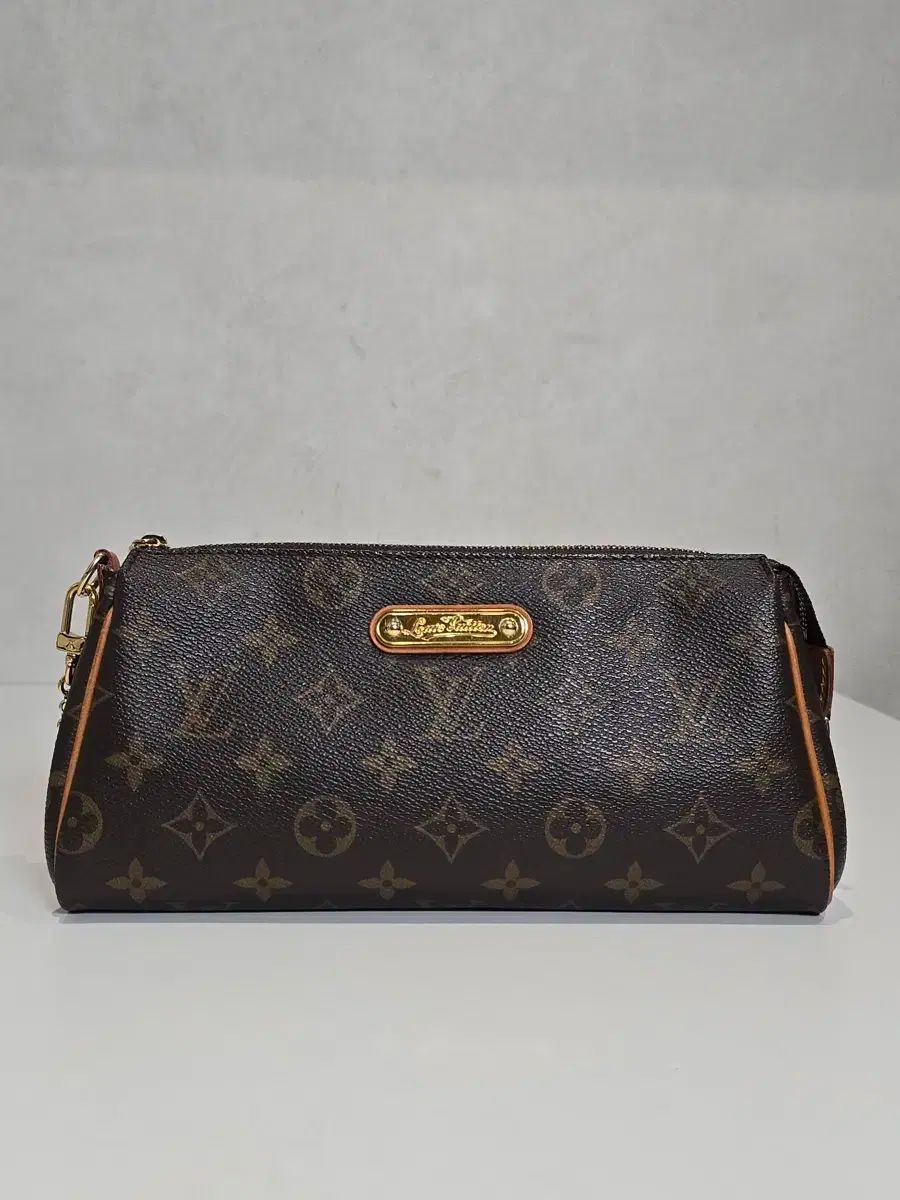 Louis Vuitton モノグラム ポーチ ブラウン