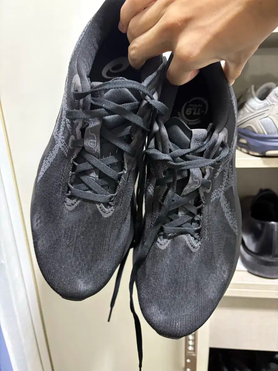 アシックス ノヴァブラスト 270