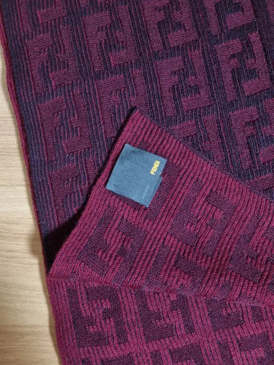 FENDI フェンディ FF ロゴ マフラー