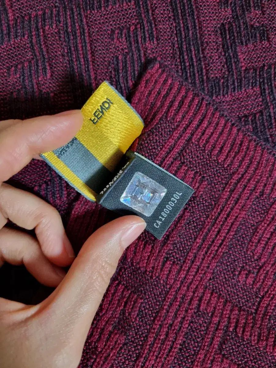 FENDI フェンディ