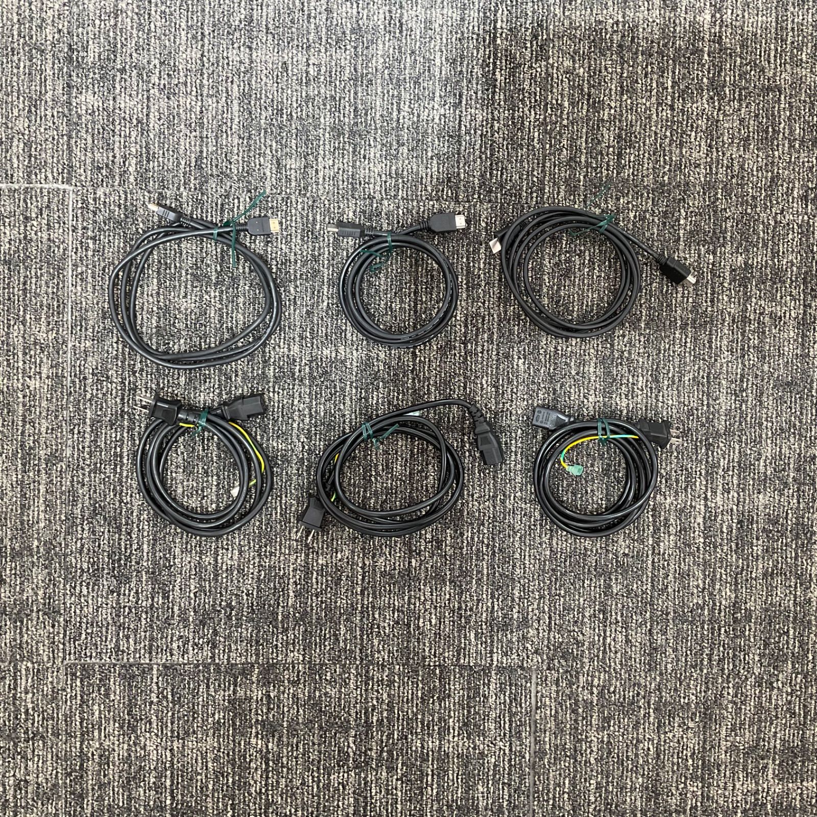 PHILIPS フィリップス オフィス向け25インチモニター 売り!! 動作良好!! 清掃済み ドット抜けテスト問題なし 電源ケーブル HDMIケーブル付属 覗き見防止フィルム付き