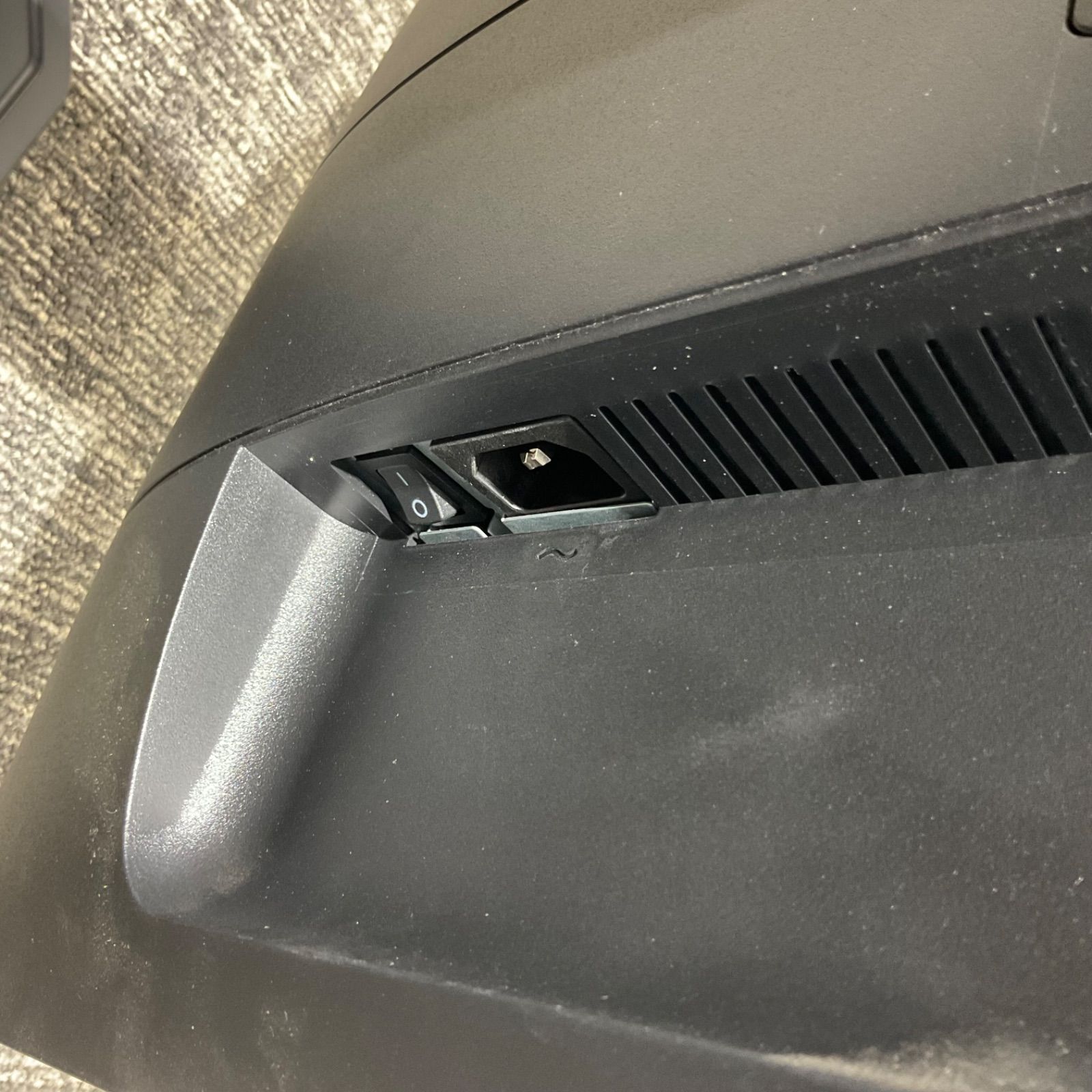 HDMIケーブル付属