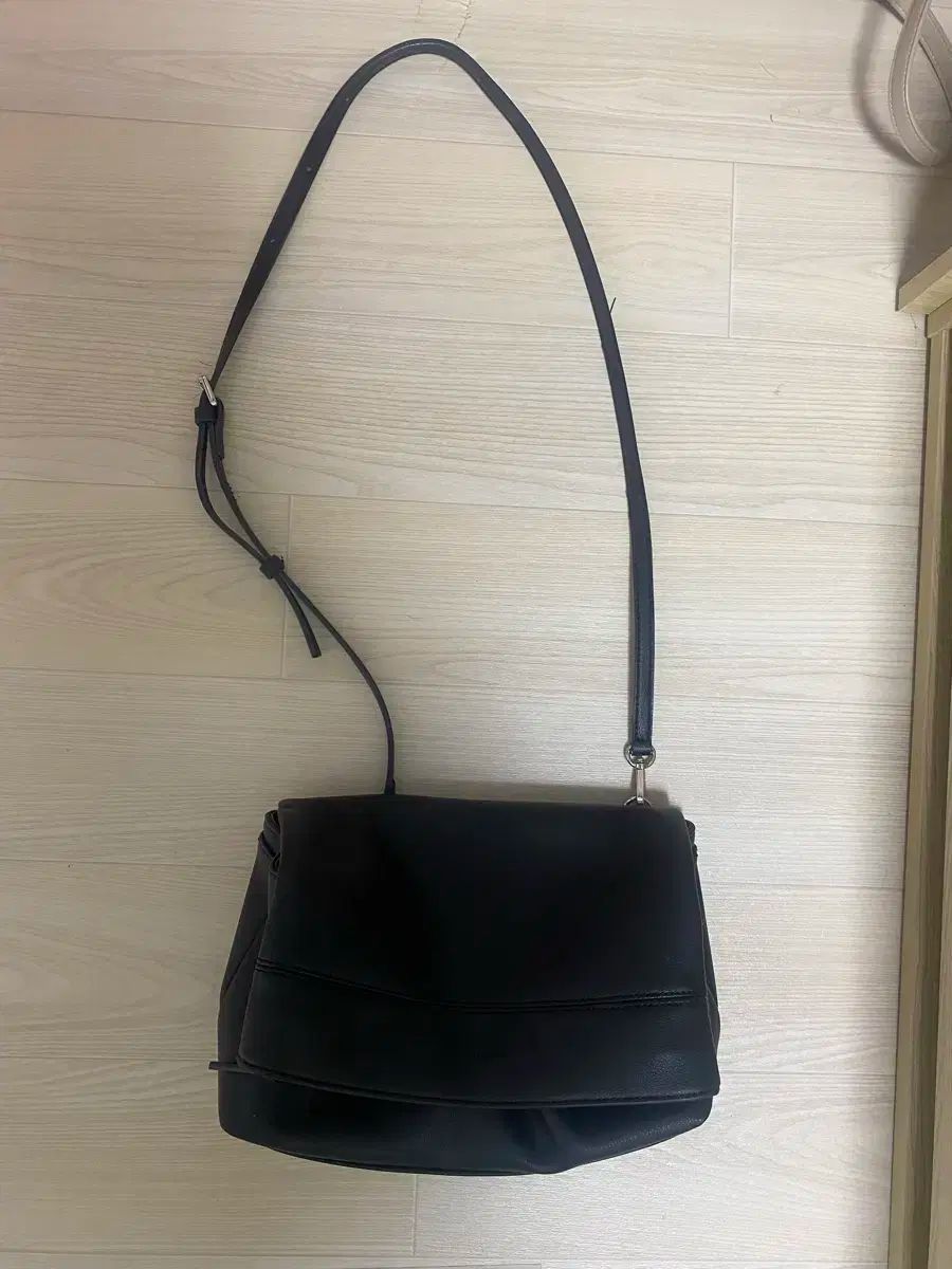 ジルバイ ジル スチュアート クロスバッグ