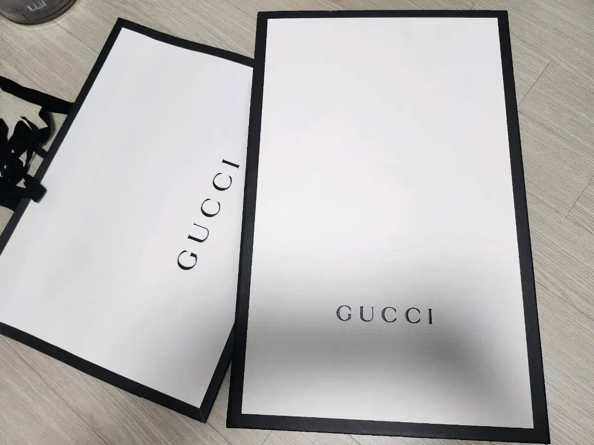 クラッチバッグ