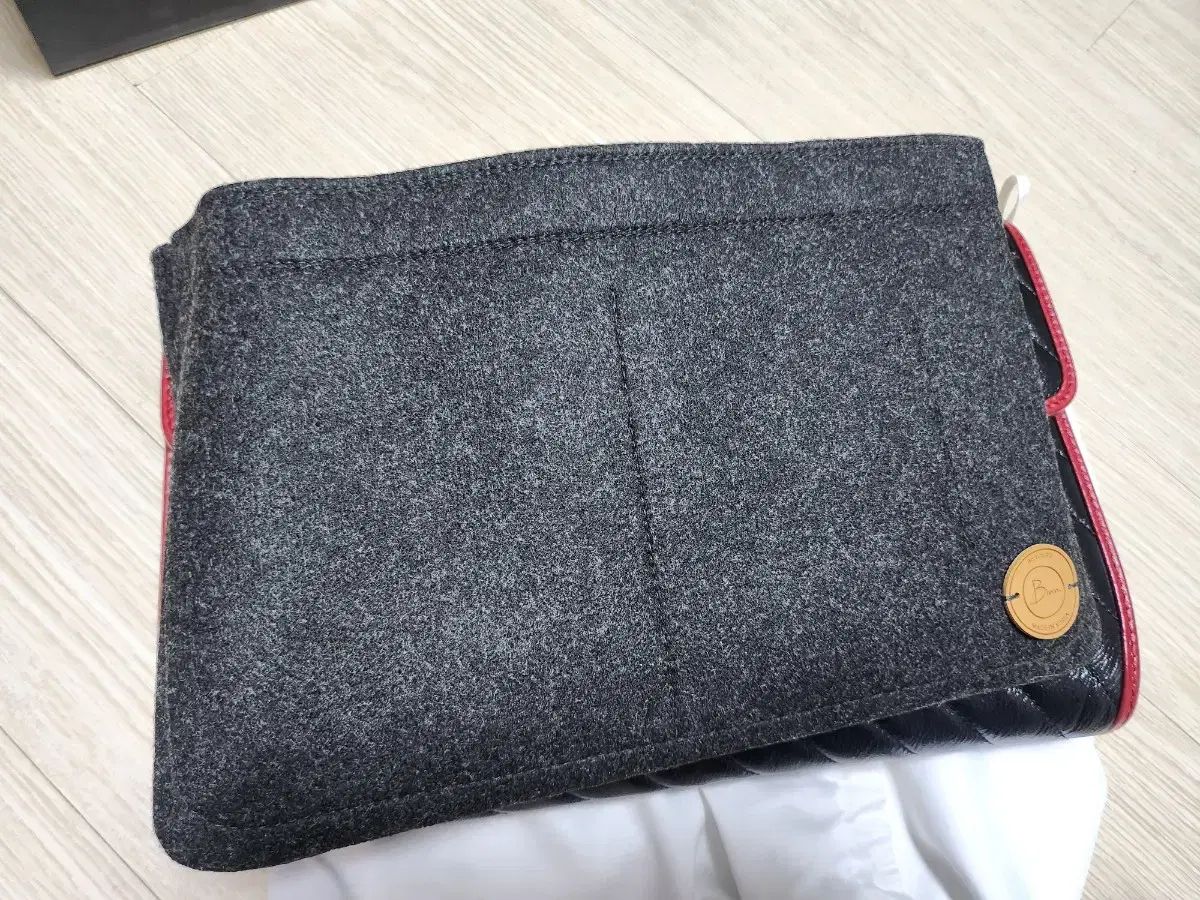 マトラッセ クラッチバッグ