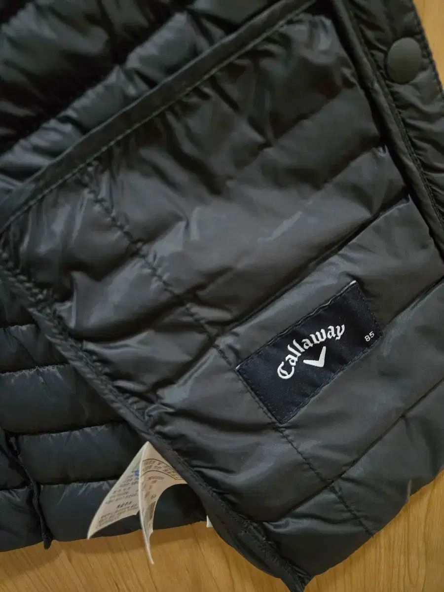 グースダウンベスト