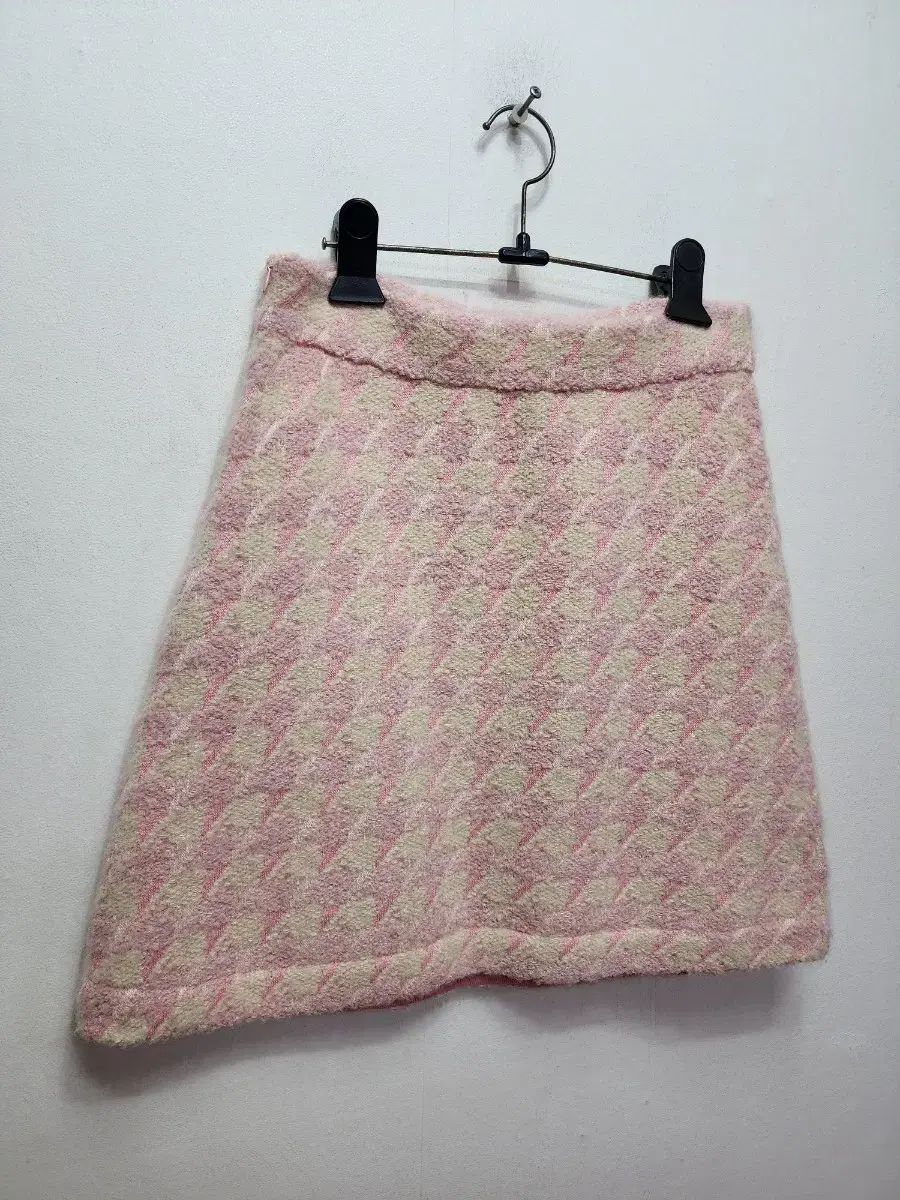 サンドロ ピンク ハウンドトゥース スカート