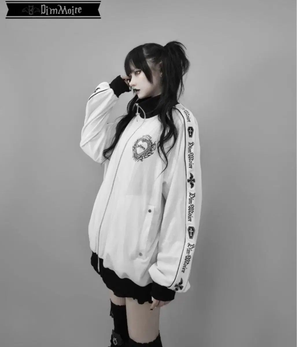 딤モアール 白 ベロア ジャージ 量産型 地雷系 ゴシック サブカルチャー ゴス