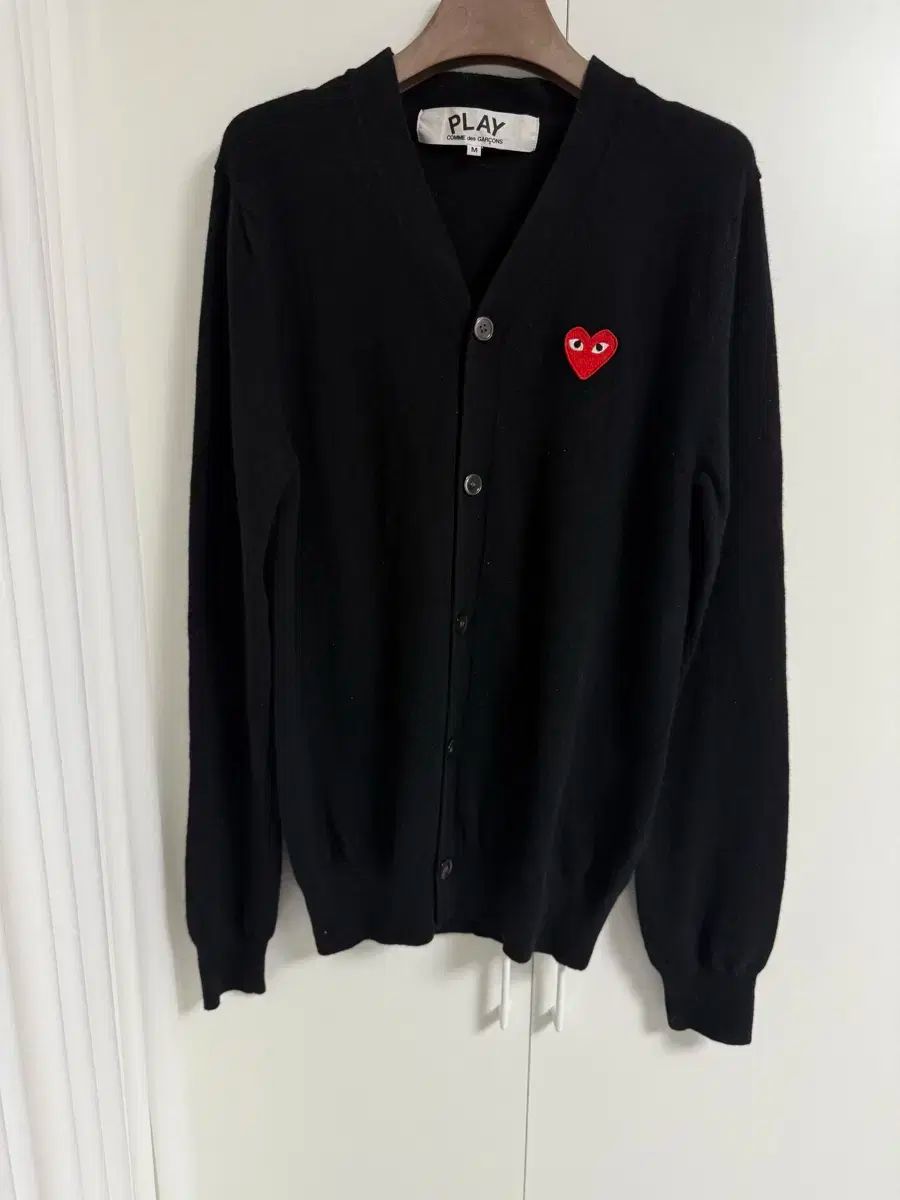 コム デ ギャルソン ハートワッペン Vネック カーディガン
