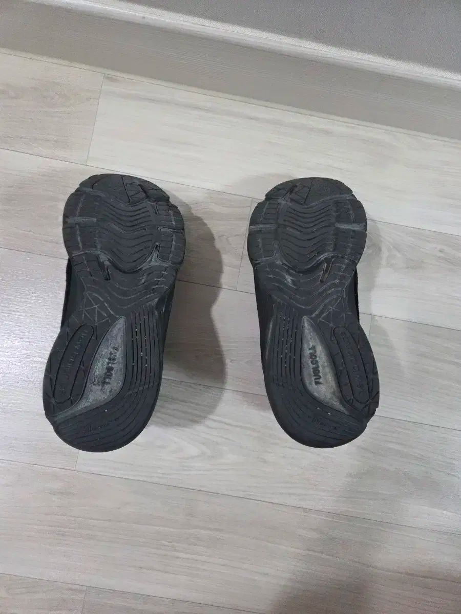 トリプルブラック