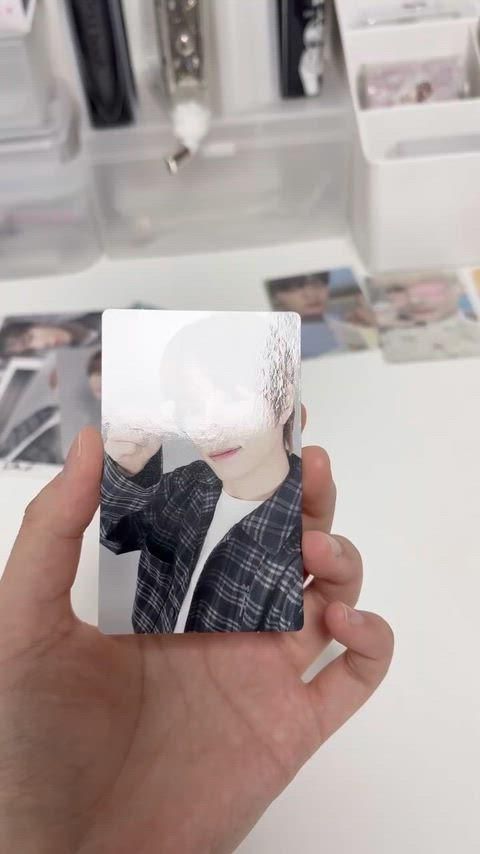 TXT 지비지비 日本 ユニバーサル トレカ ボムギュ ヨンジュン スビン テヒョン ヒュニンカイ