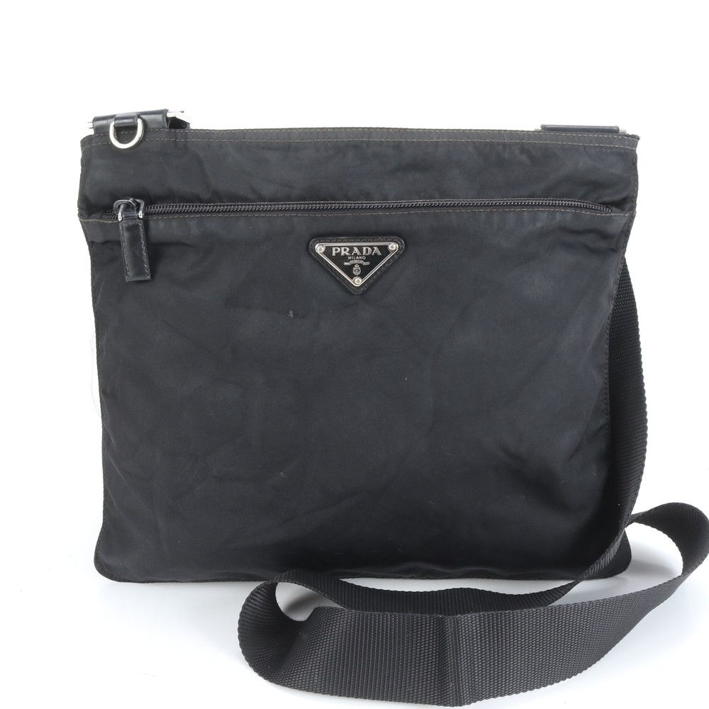 プラダ テスート ナイロン トライアングルロゴ レザー ショルダーバッグ 斜め掛け 通勤 ブラック 黒 メンズ CWM CZ7-9